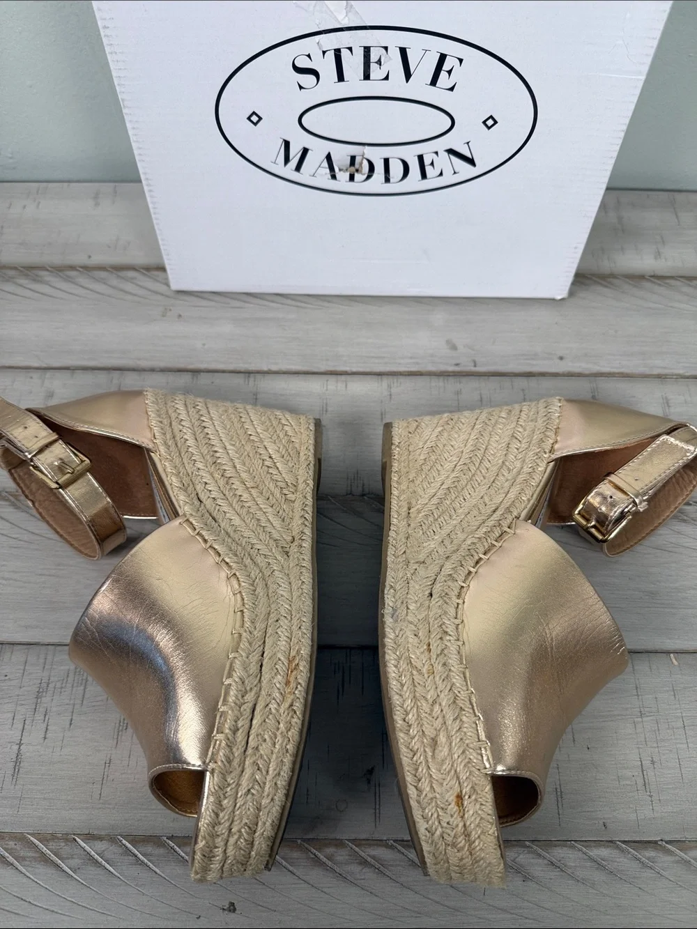 Steve Madden Gorgeous Rose Gold Wedge With Ankle Straps Size 8.5